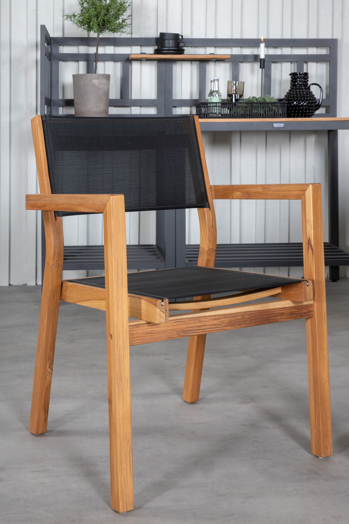 Stalo ir kėdžių komplektas 440569