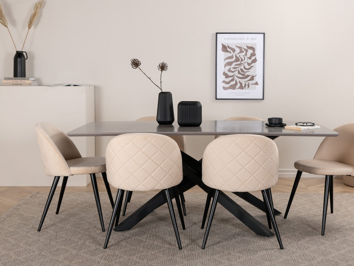 Valgomojo komplektas 441575