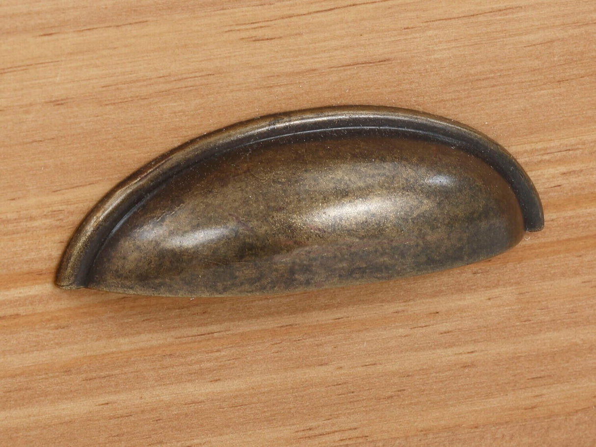 TV staliukas 439096