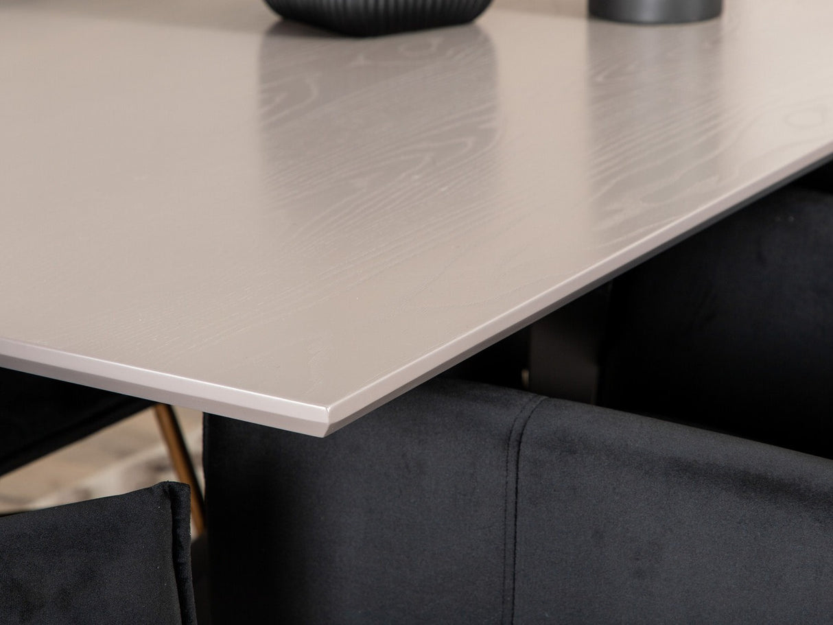 Valgomojo komplektas 431109