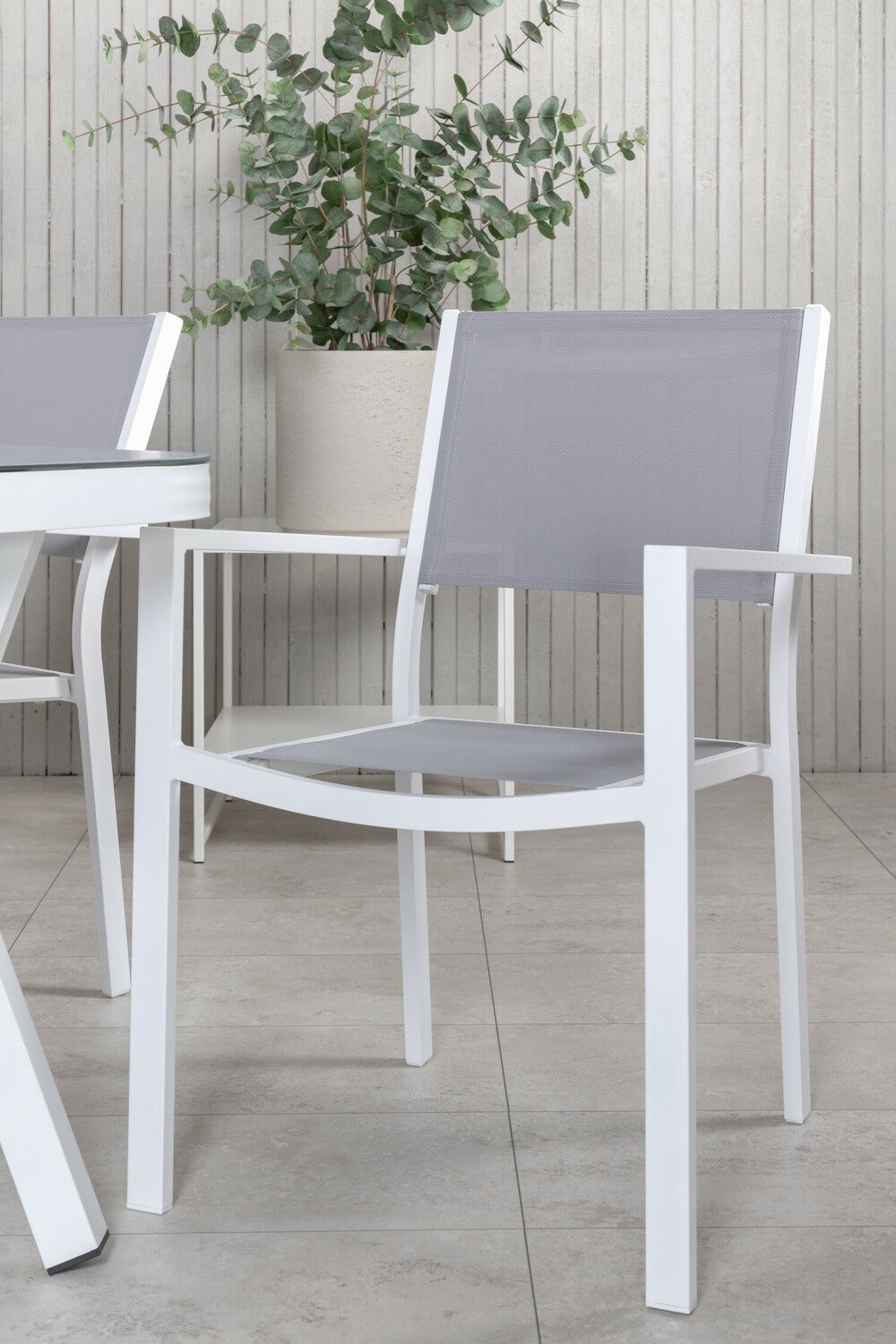 Stalo ir kėdžių komplektas 440634