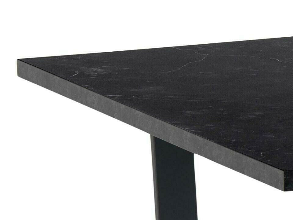 Stalas 451574