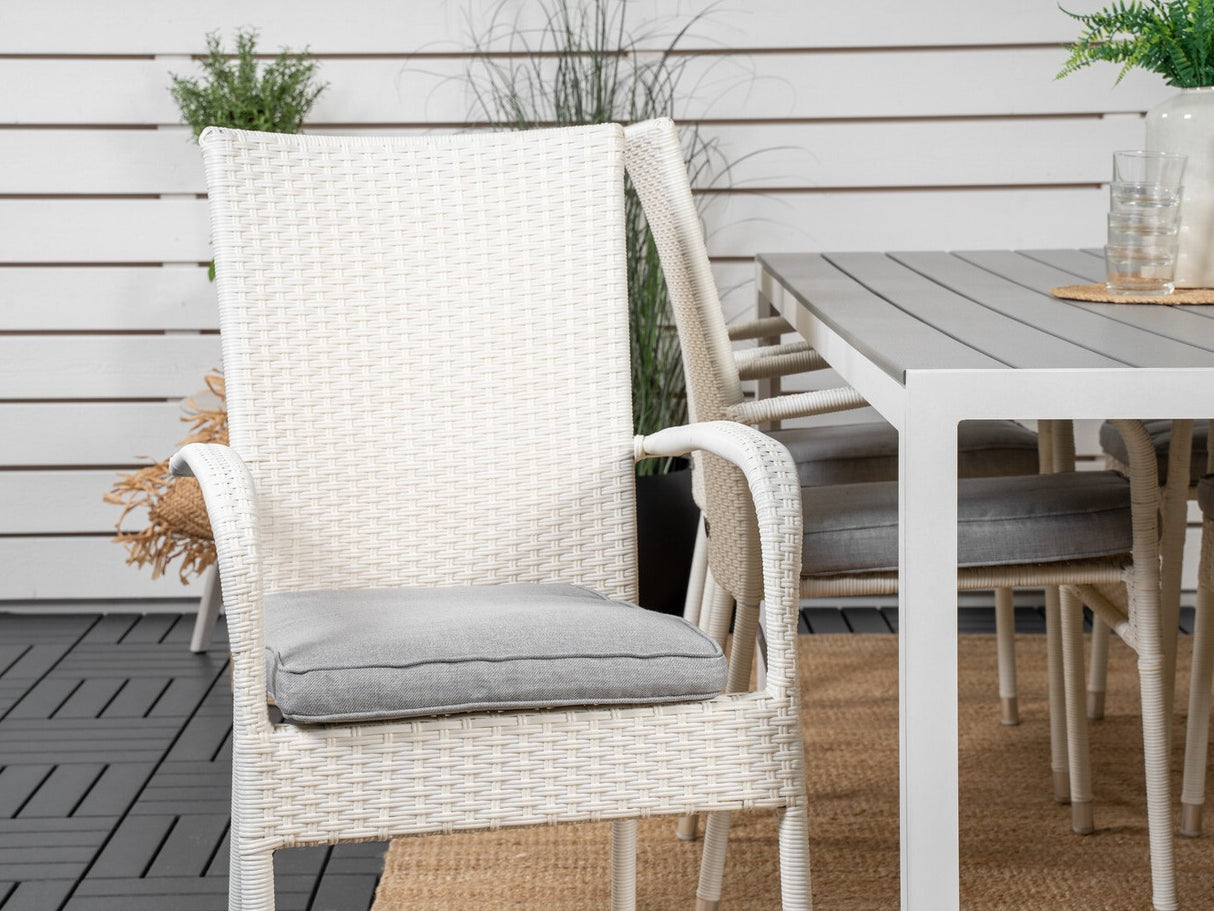 Stalo ir kėdžių komplektas 420672