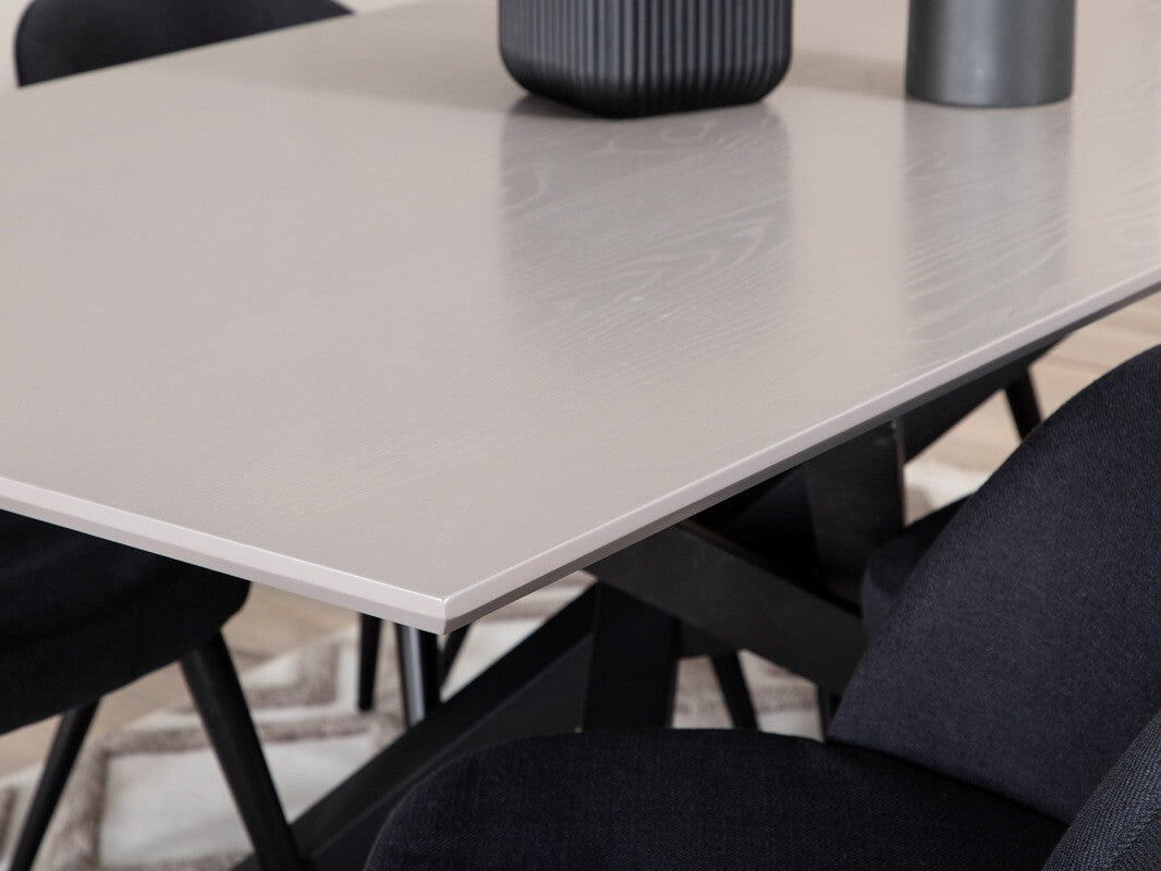 Valgomojo komplektas 431165