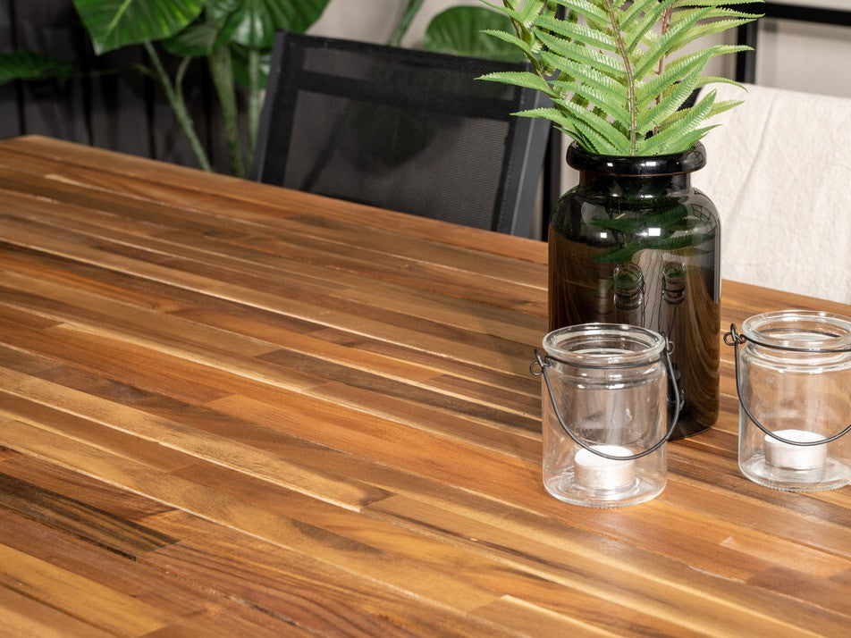 Stalo ir kėdžių komplektas 492160