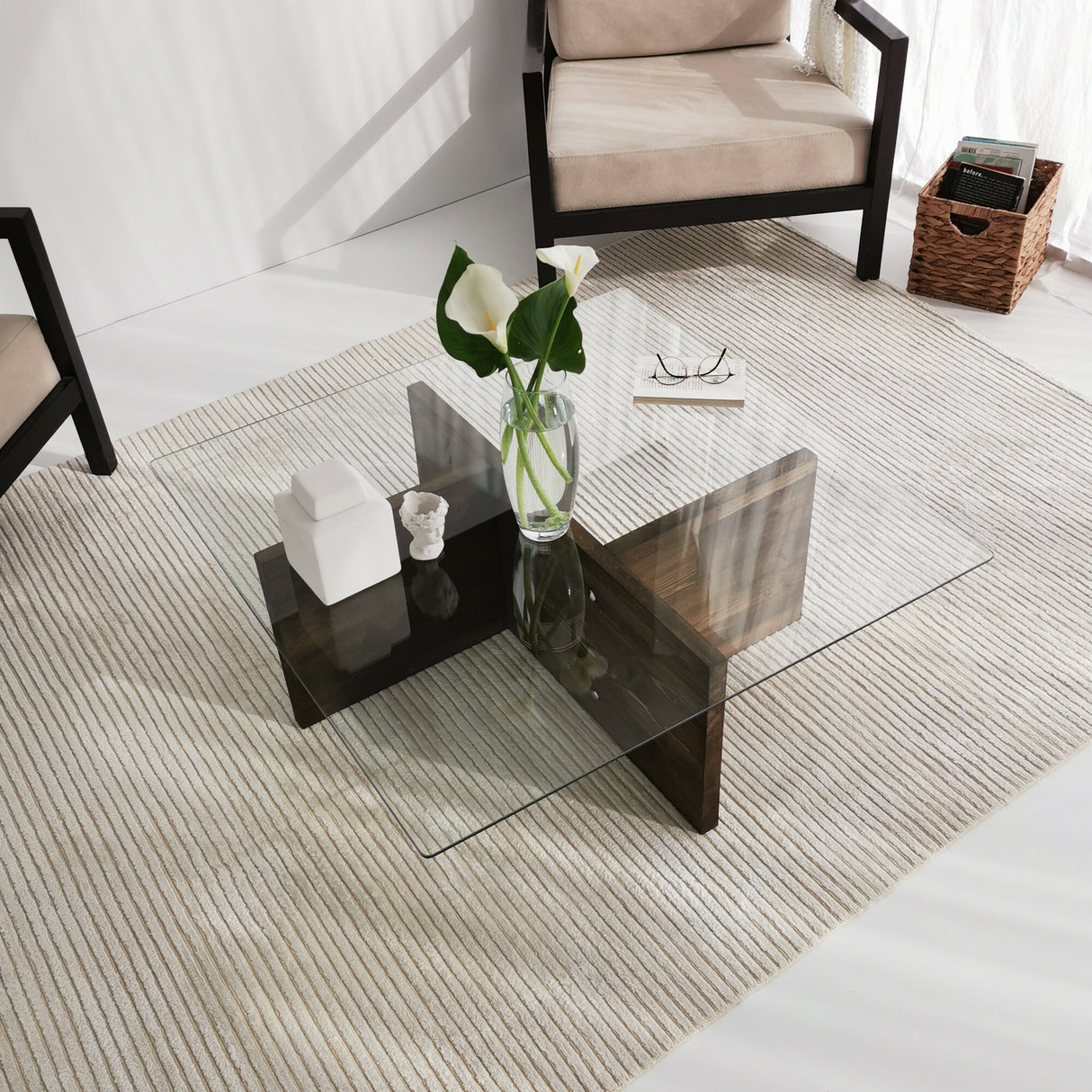 Žurnalinis staliukas 511744