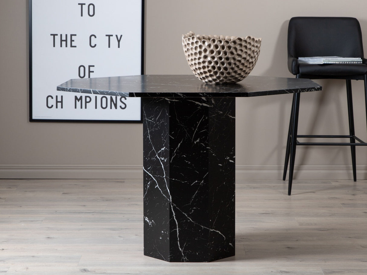 Stalas 425205 3675447