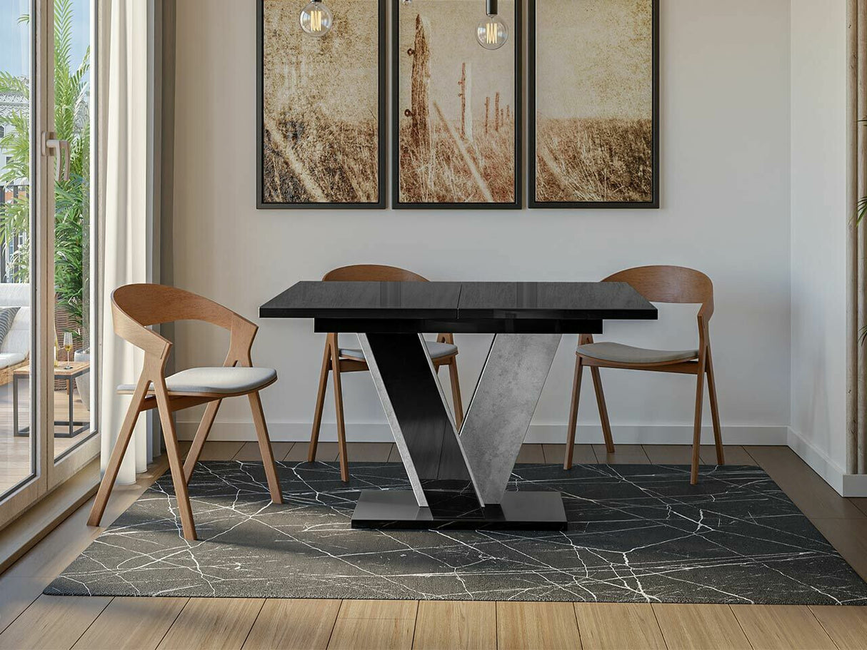 Stalas 472471 3786824