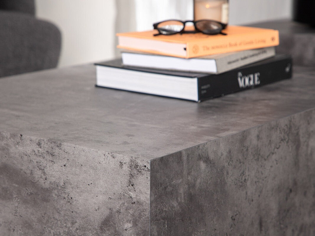 Žurnalinių staliukų komplektas 567116