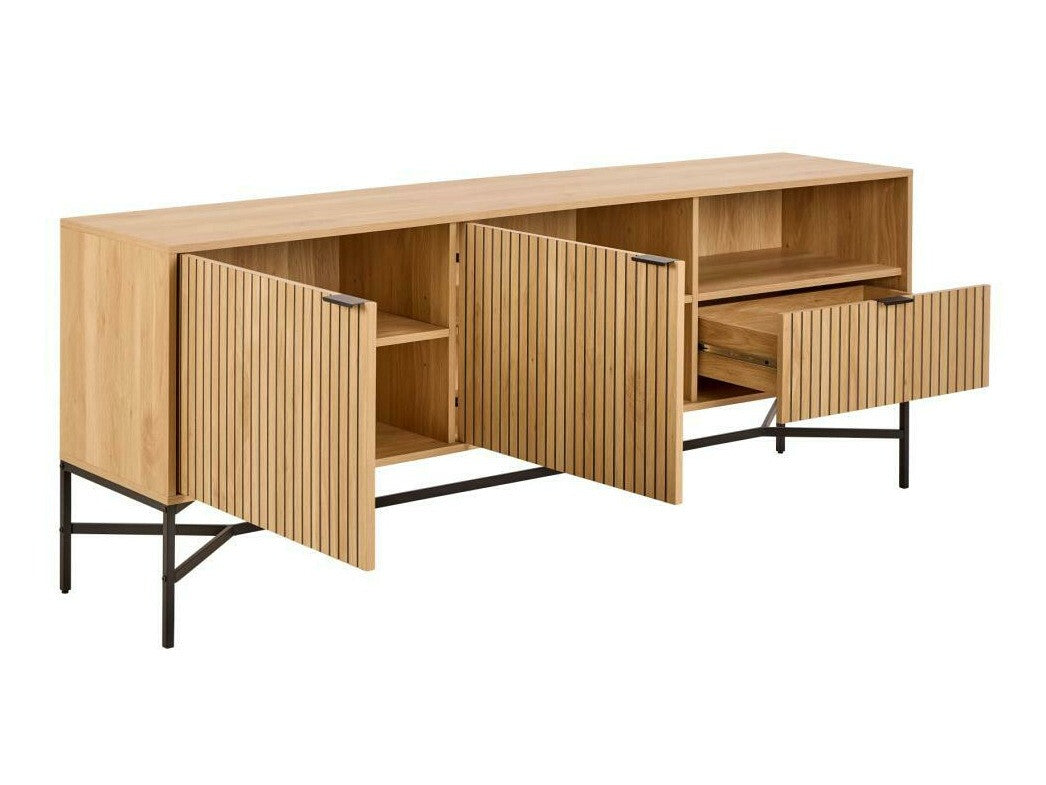 Komoda 575799 3923880