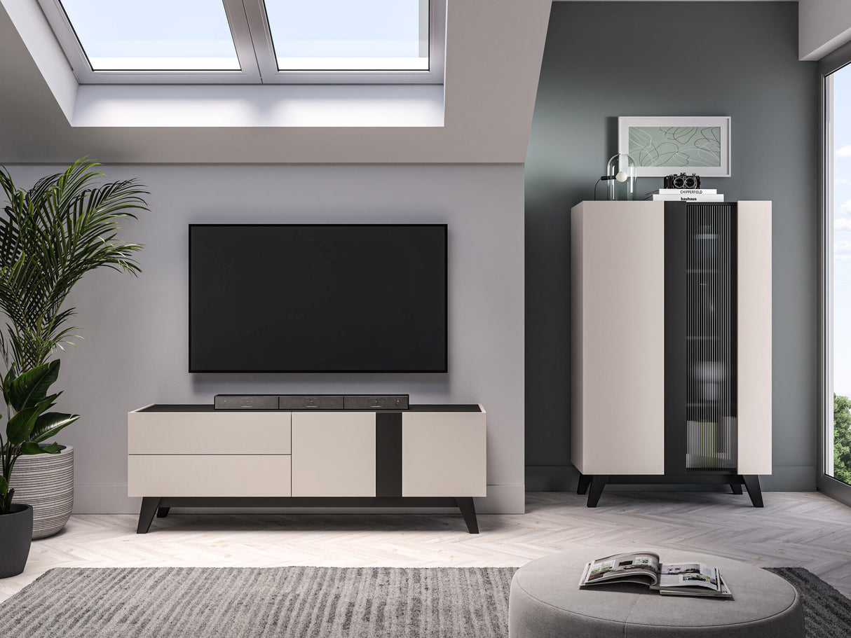 TV staliukas 581115