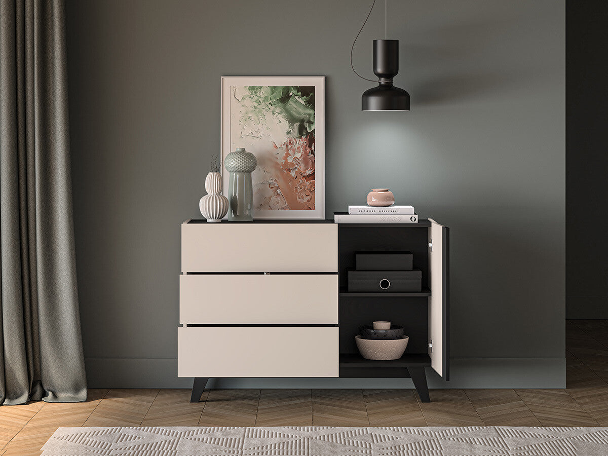 Komoda 581107 3951158