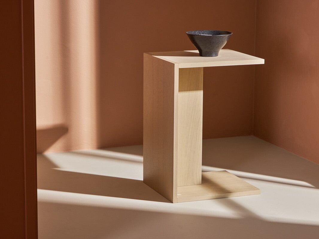 Šoninis staliukas 586043