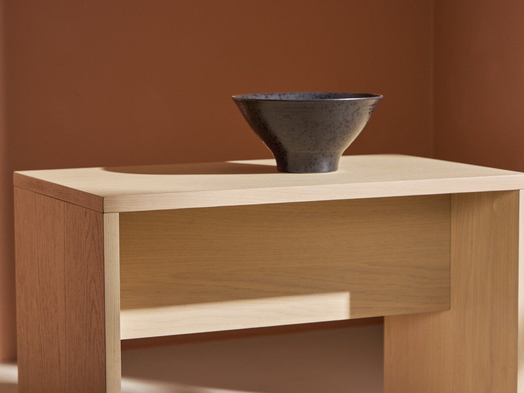 Šoninis staliukas 586043