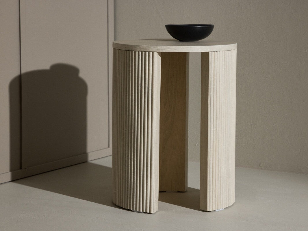 Šoninis staliukas 586075