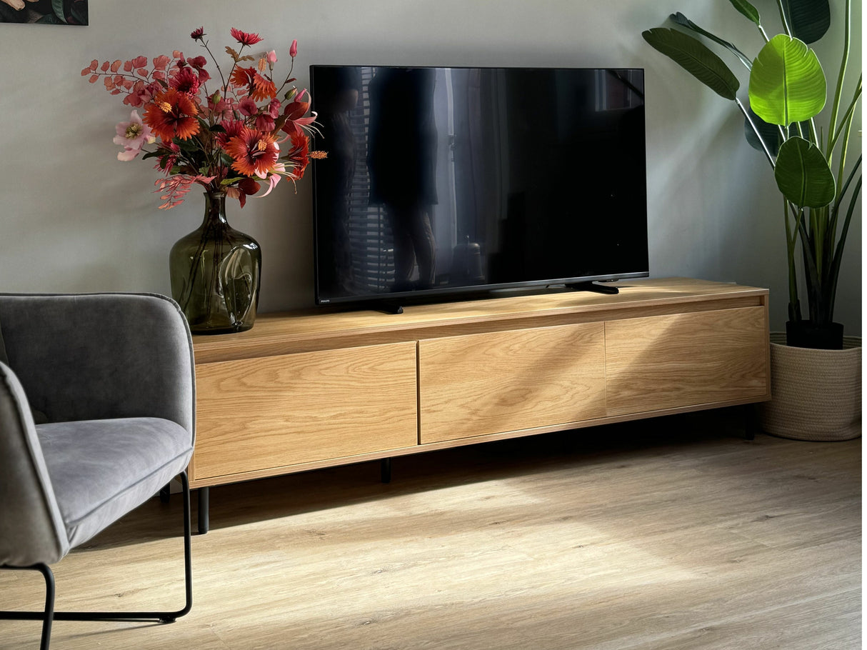 TV staliukas 516568