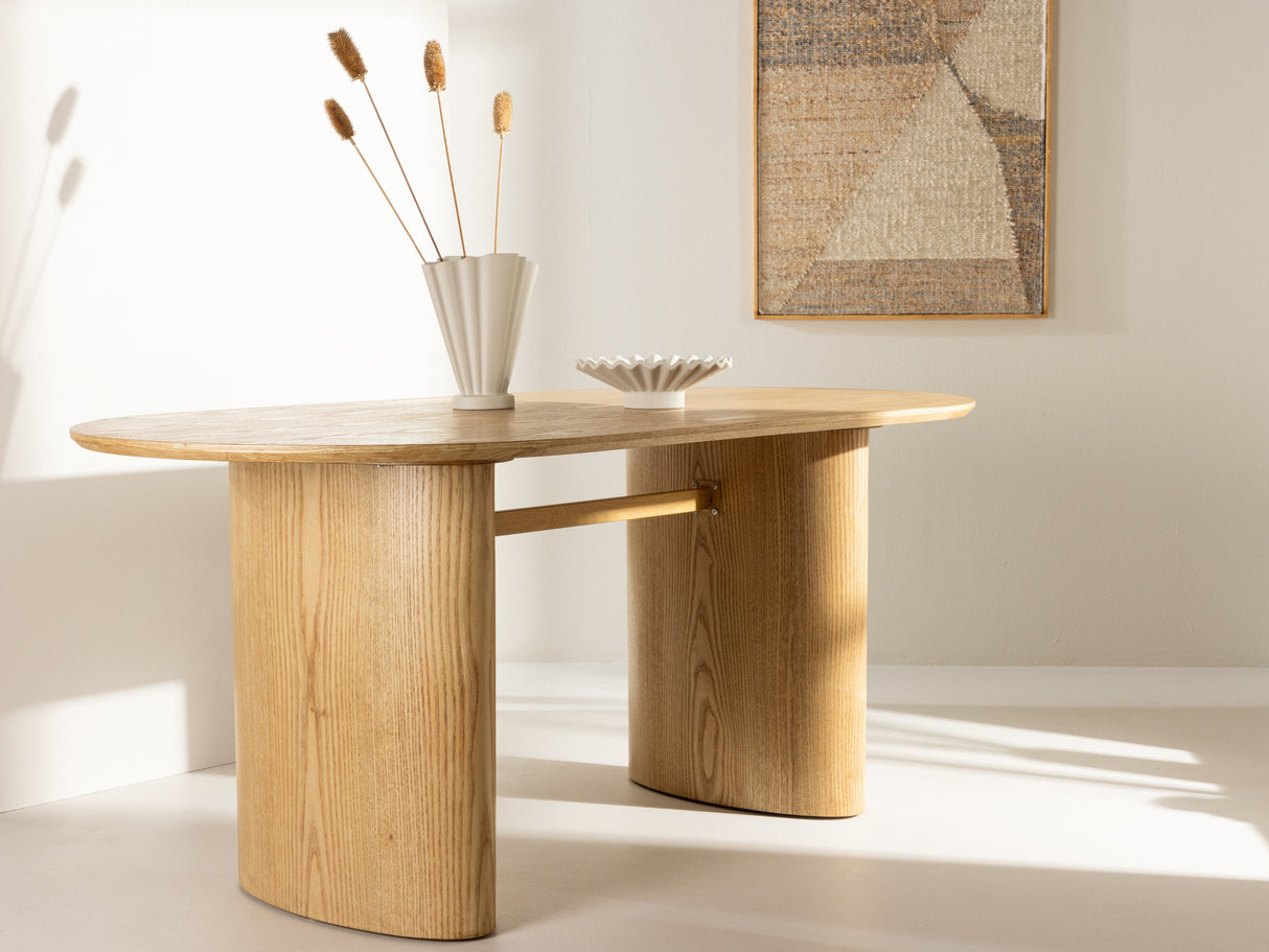 Stalas 495360 4094276