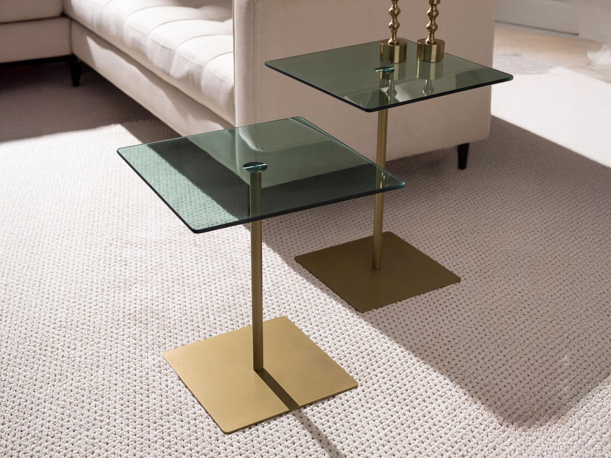 Šoninių staliukų komplektas 596990