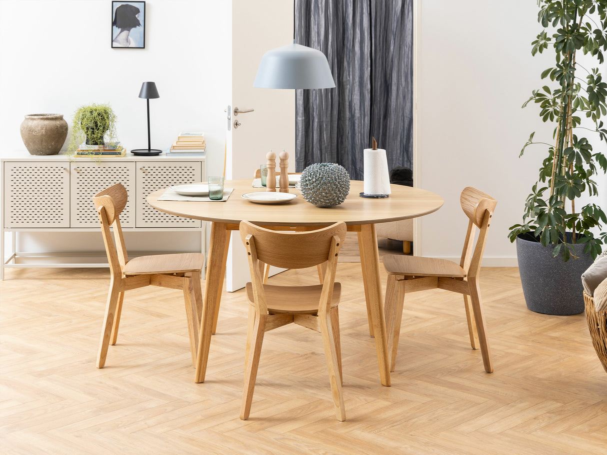 Stalas 415047 4137294