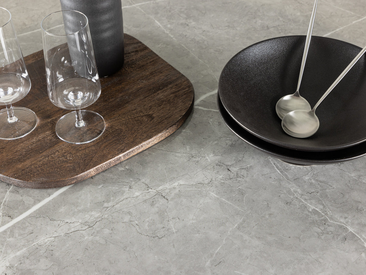 Stalas 476464 4171380