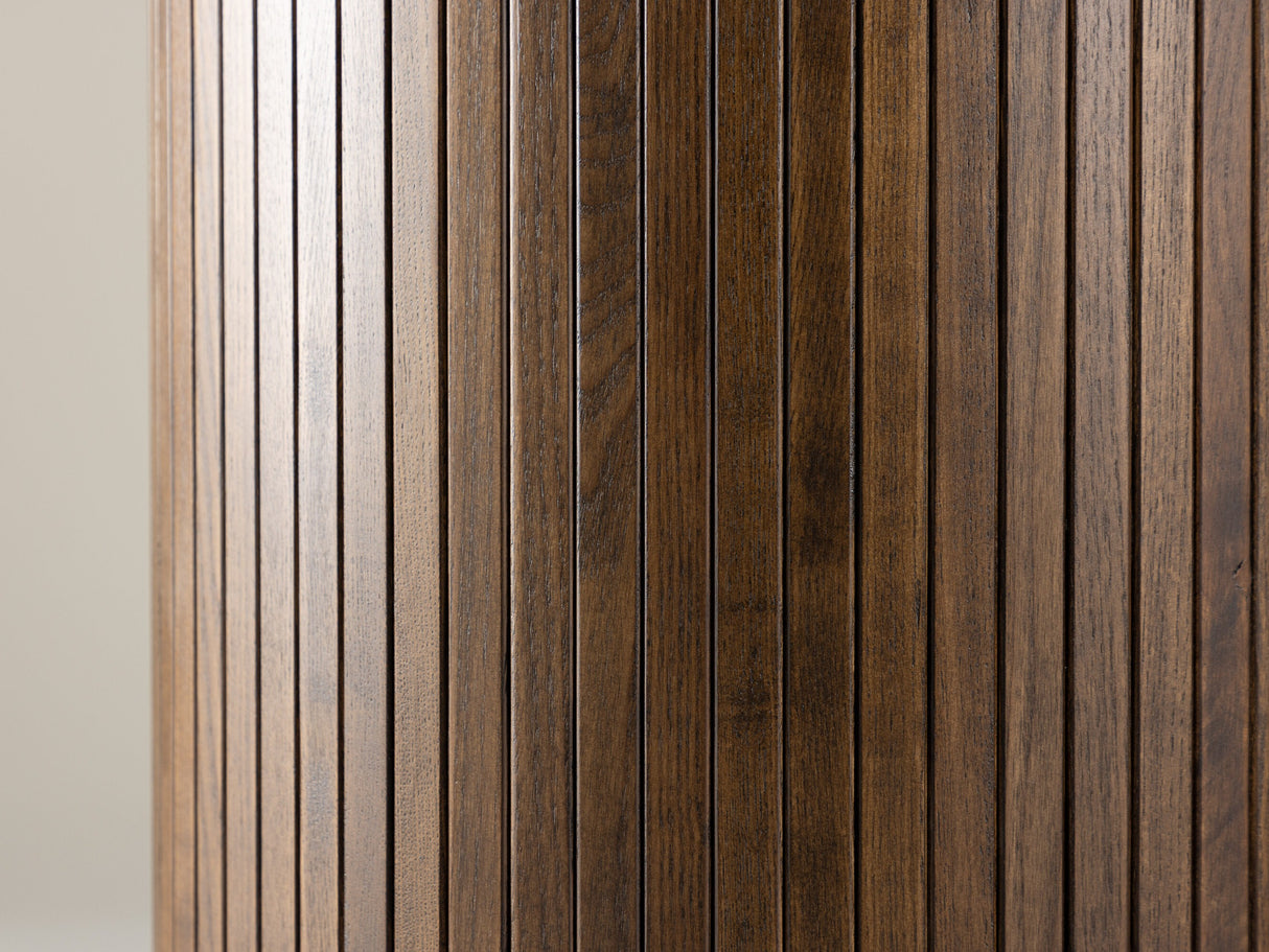 Stalas 476464 4171381