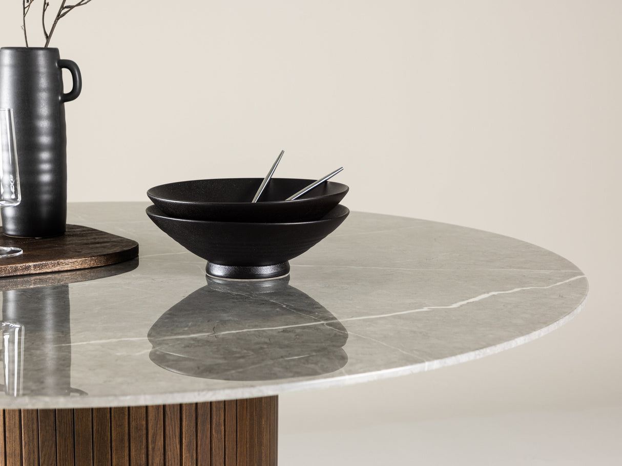 Stalas 476464 4171382