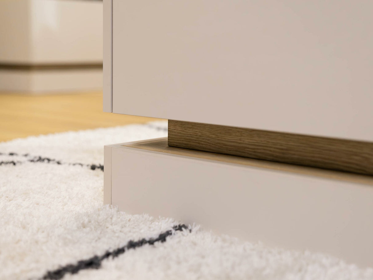 Spintelė 611860 4272472