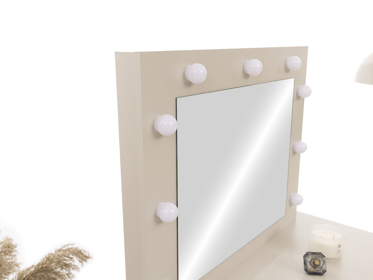 Makiažo staliukas 621329