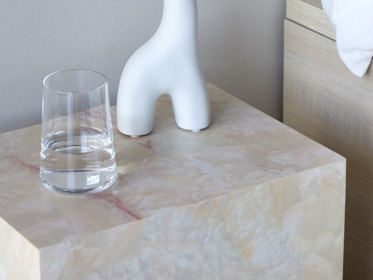 Šoninis staliukas 622896