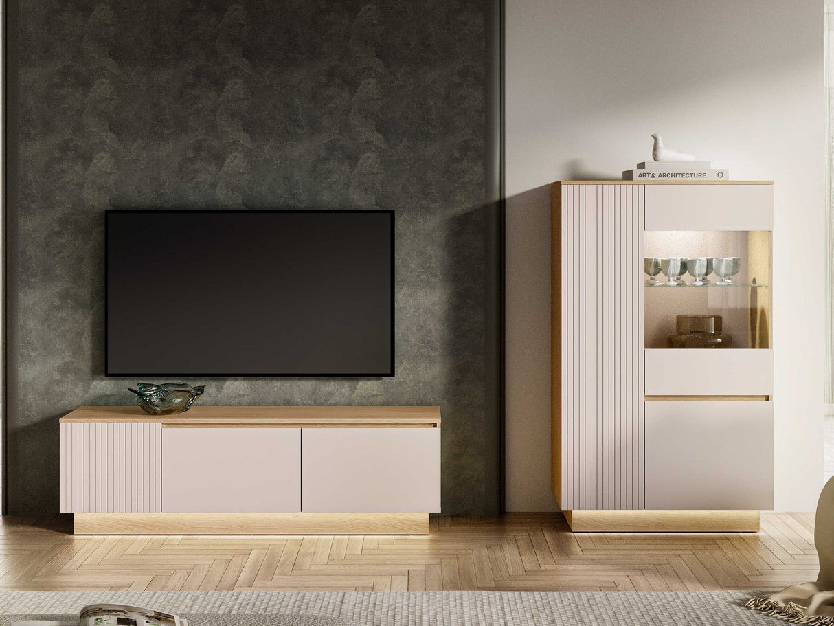 TV staliukas 682506