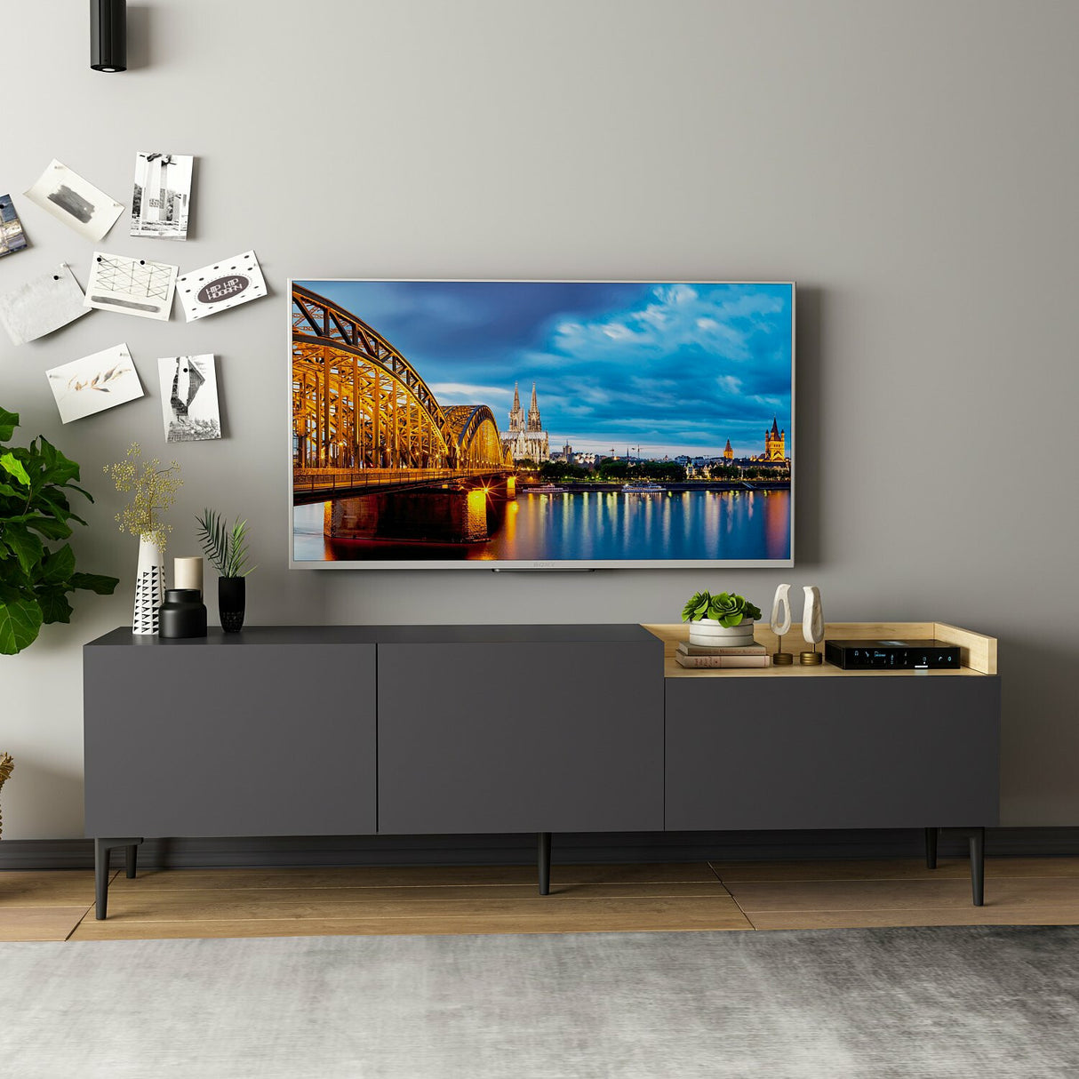 Tv staliukas 511068