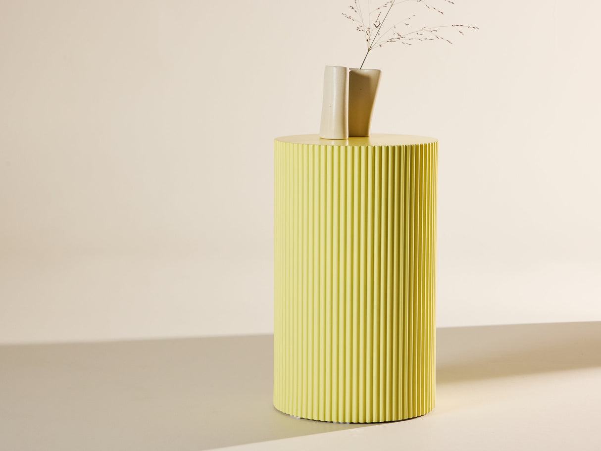 Šoninis staliukas 581910