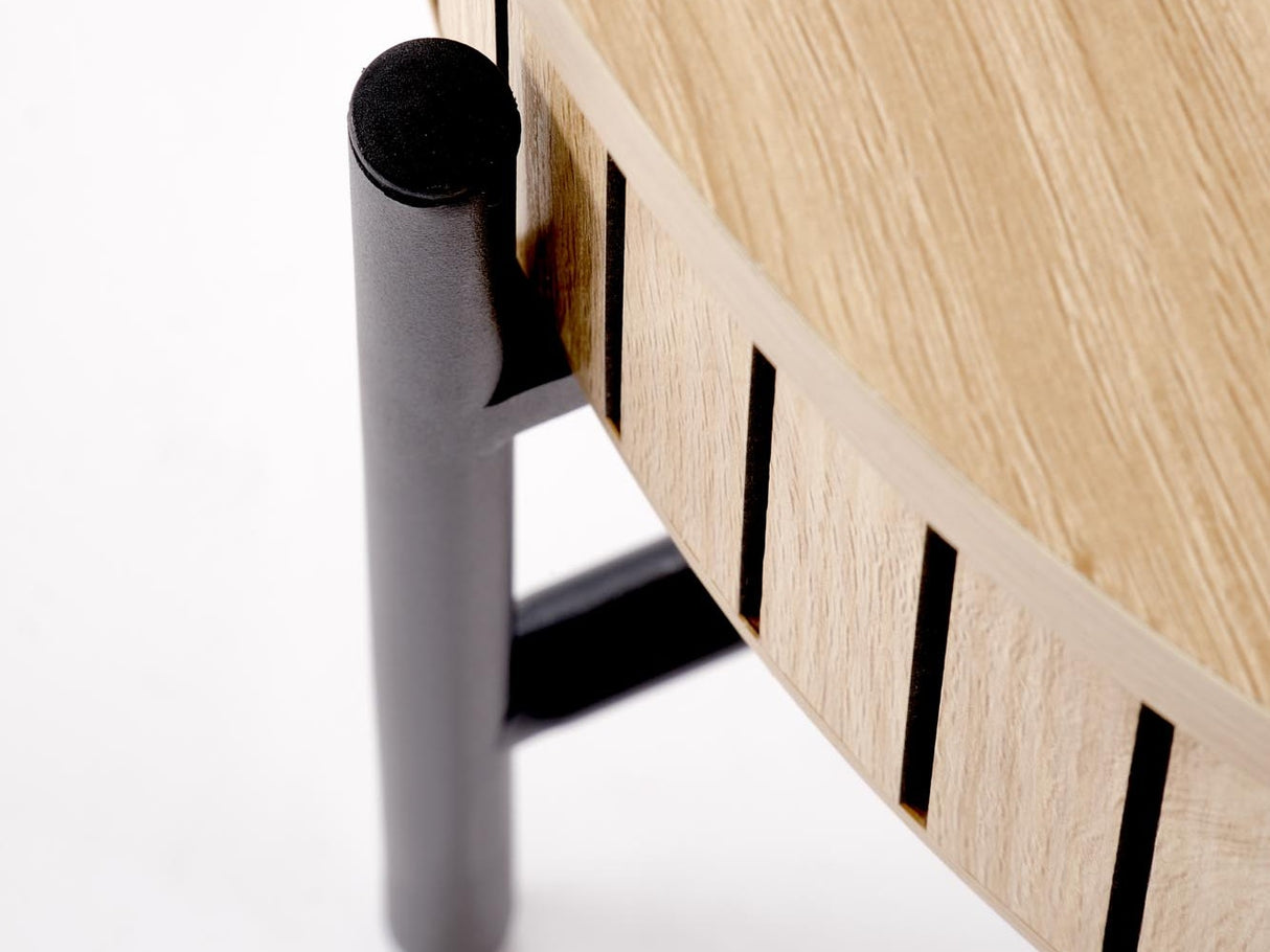 Žurnalinių staliukų komplektas 603688