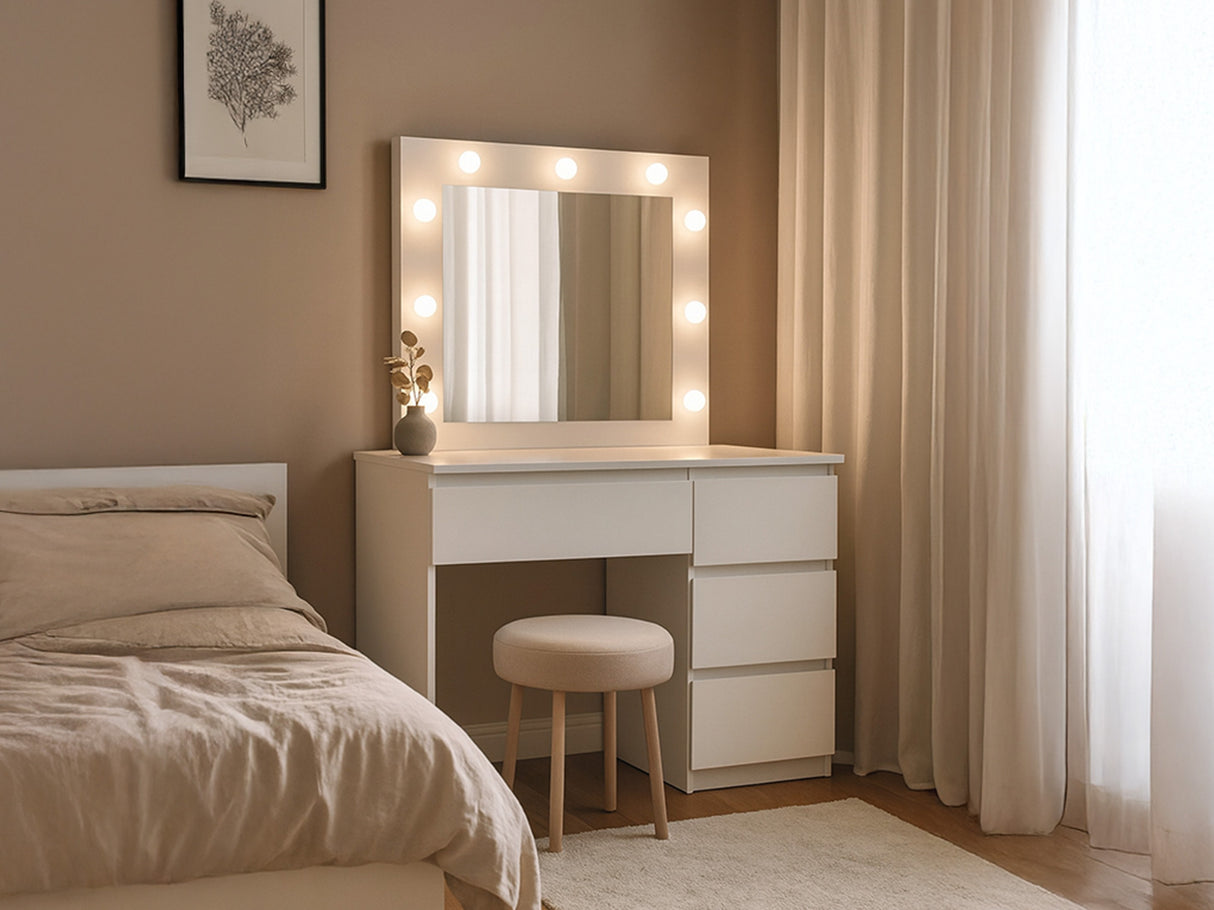 Makiažo staliukas 621329