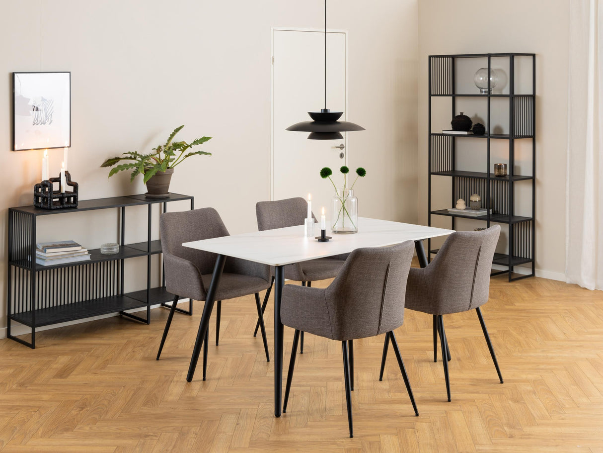 Stalas 449352 4400559